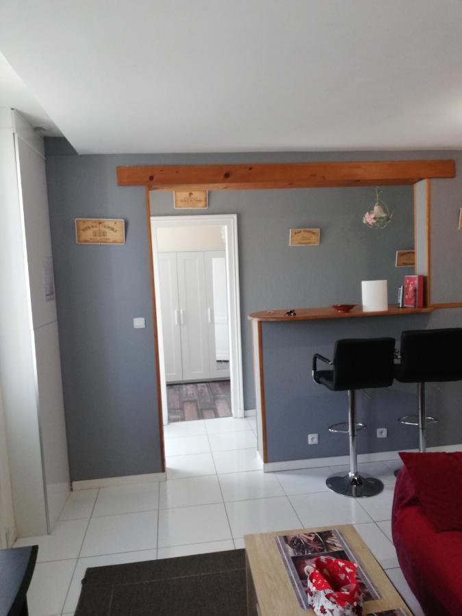 Maison Classee 2 Etoiles En Plein Coeur De Margaux Villa Luaran gambar